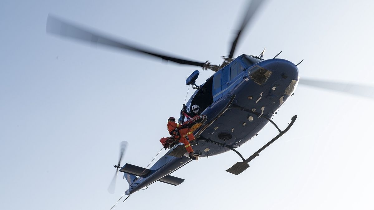 Ministerstvo obrany zrušilo zakázku na modernizaci vrtulníků Sokol
